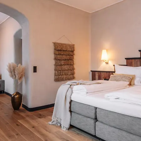 Johann Hotel