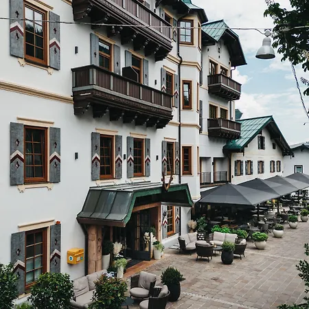 Johann Hotel